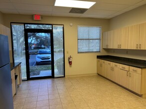 1700 McMullen Booth Rd, Clearwater, FL for lease Interior Photo- Image 1 of 15