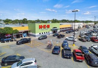 More details for 907-1015 S WW White Rd, San Antonio, TX - Retail for Lease