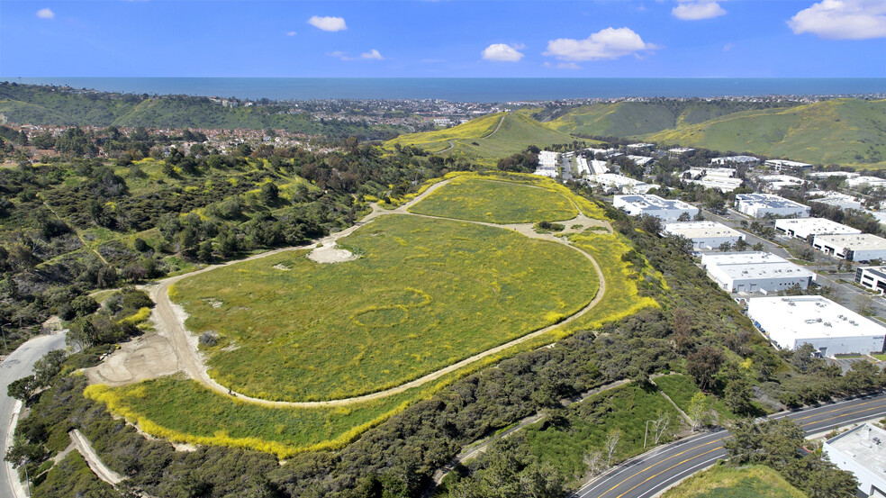 801-950 801-851 & 900-950 Calle Cordillera, San Clemente, CA for lease - Aerial - Image 1 of 11