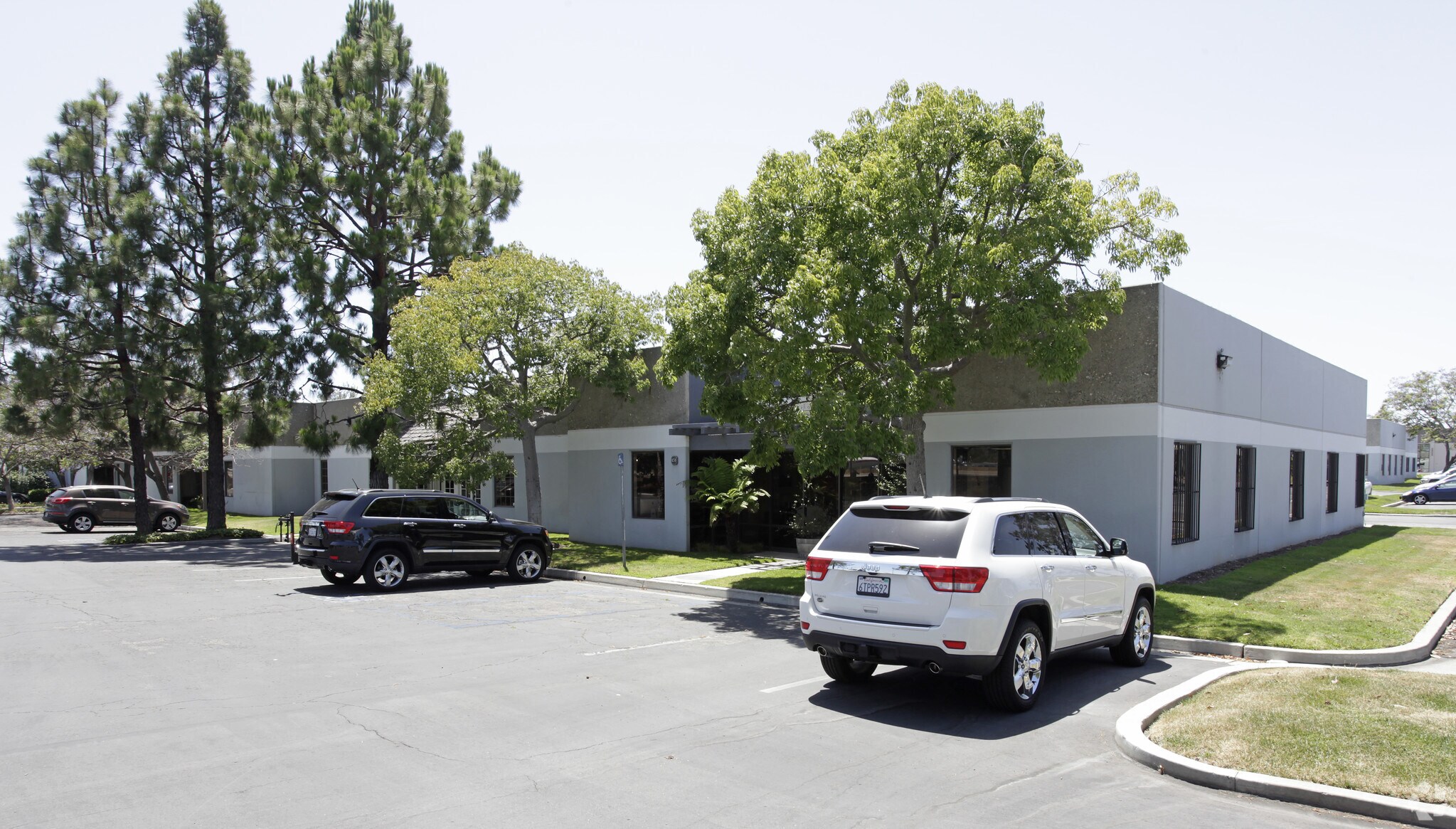 2950 Airway Ave, Costa Mesa, CA for sale Primary Photo- Image 1 of 1