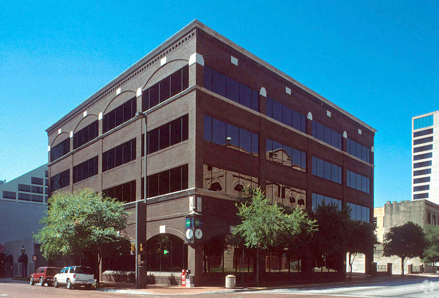 100 Main St, Fort Worth, TX for lease - Building Photo - Image 2 of 10