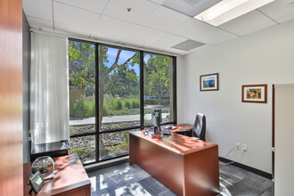 2945 Townsgate Rd, Westlake Village, CA for lease Interior Photo- Image 2 of 7