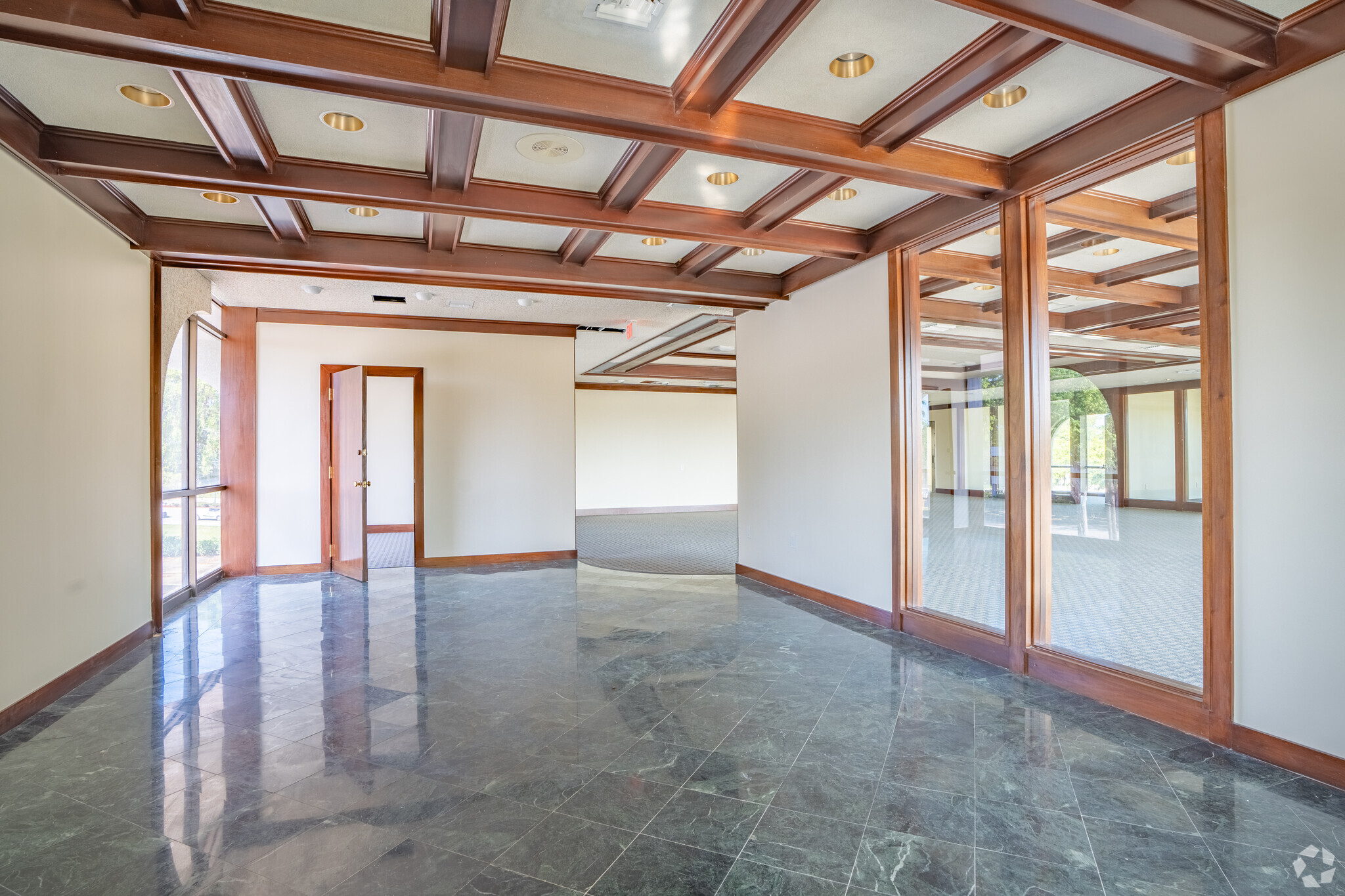 1000 N Federal Hwy, Boca Raton, FL for lease Interior Photo- Image 1 of 3