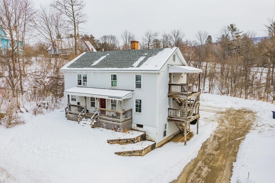 162 Highland Ave, Manchester Center, VT for sale - Building Photo - Image 1 of 6
