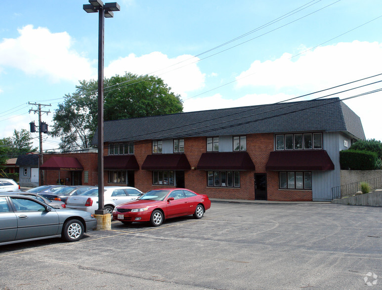 830 W Northwest Hwy, Palatine, IL for lease - Primary Photo - Image 1 of 12