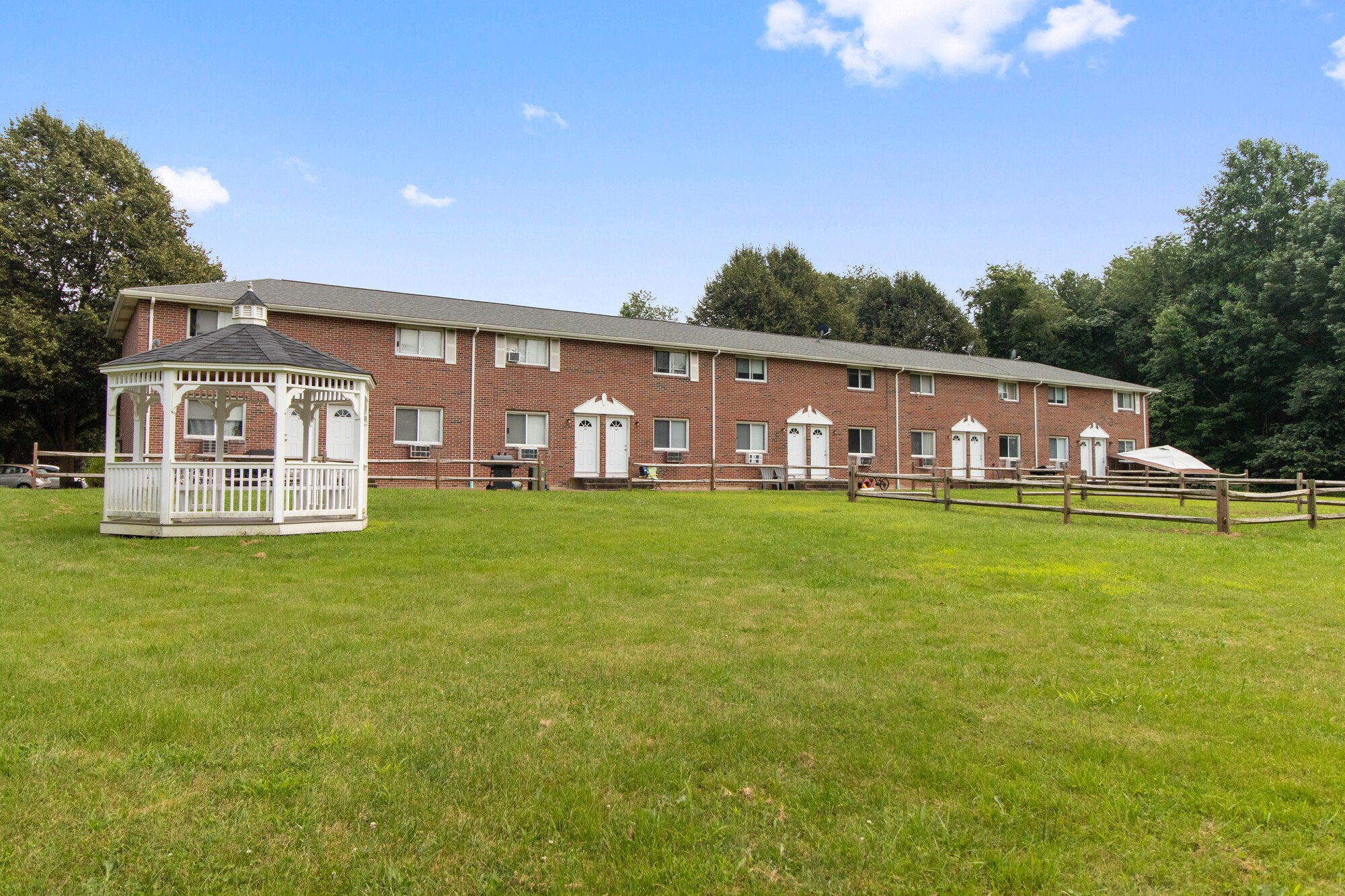 12 Balaban Rd, Colchester, CT for sale Building Photo- Image 1 of 1