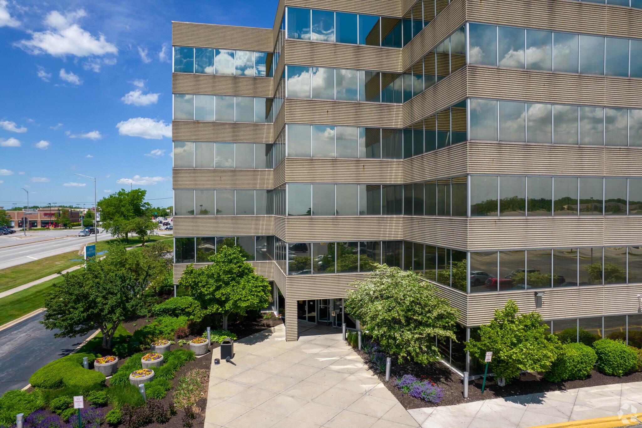 4747 Lincoln Mall Dr, Matteson, IL 60443 Southwick