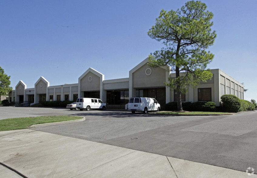 3328 WINBROOK Dr, Memphis, TN for lease - Primary Photo - Image 1 of 6