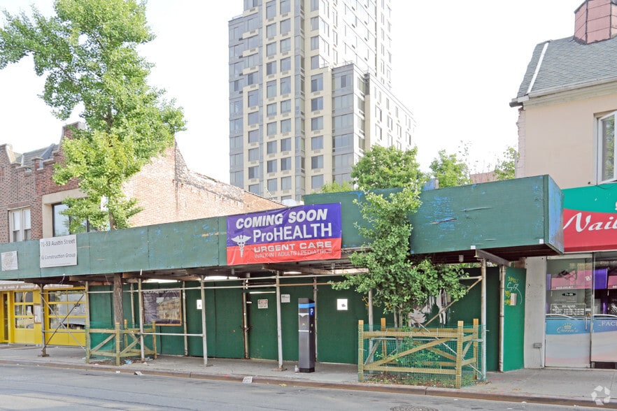 7153-7157 Austin St, Flushing, NY for sale - Building Photo - Image 2 of 7