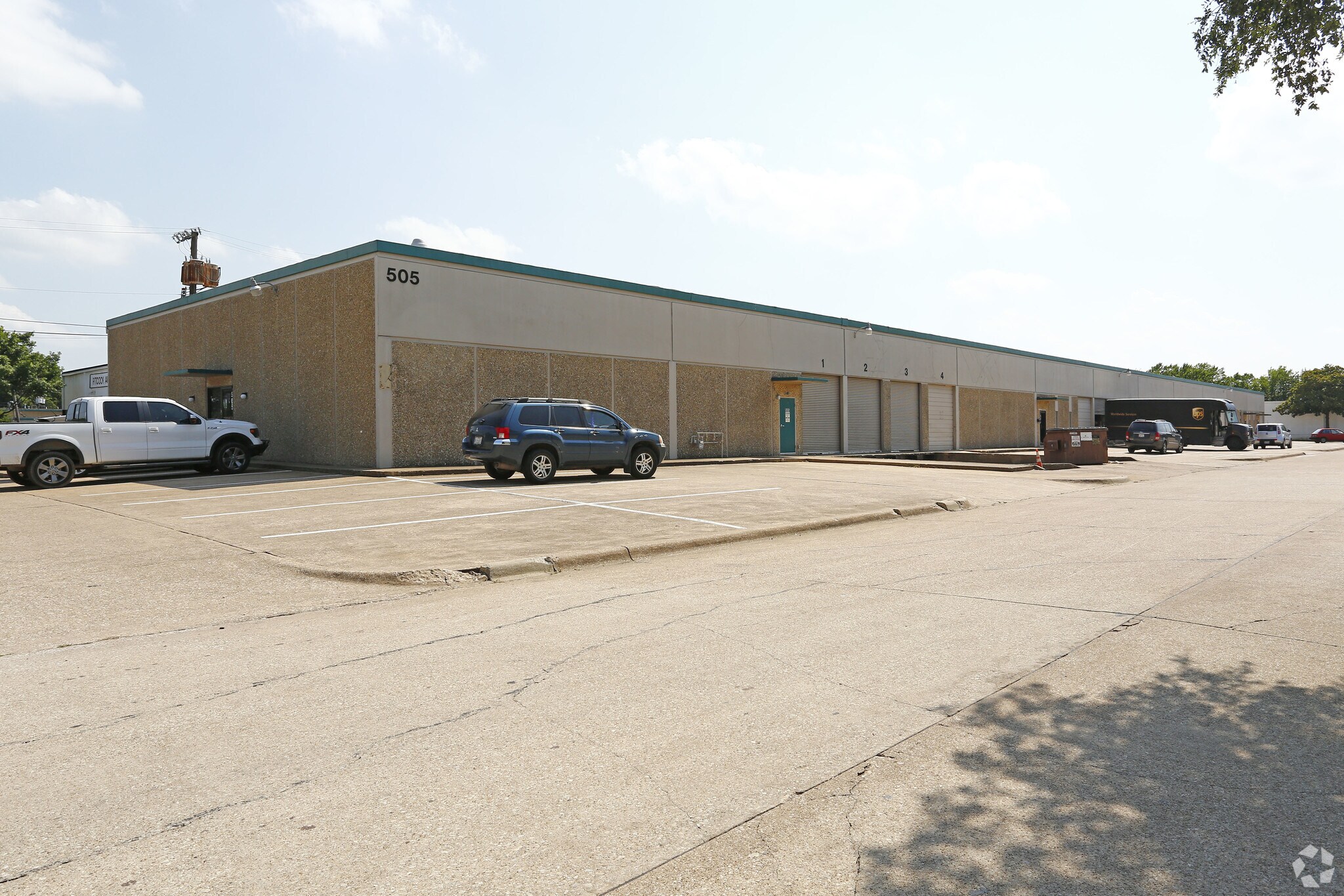 505-529 Sterling Dr, Richardson, TX for sale Primary Photo- Image 1 of 1