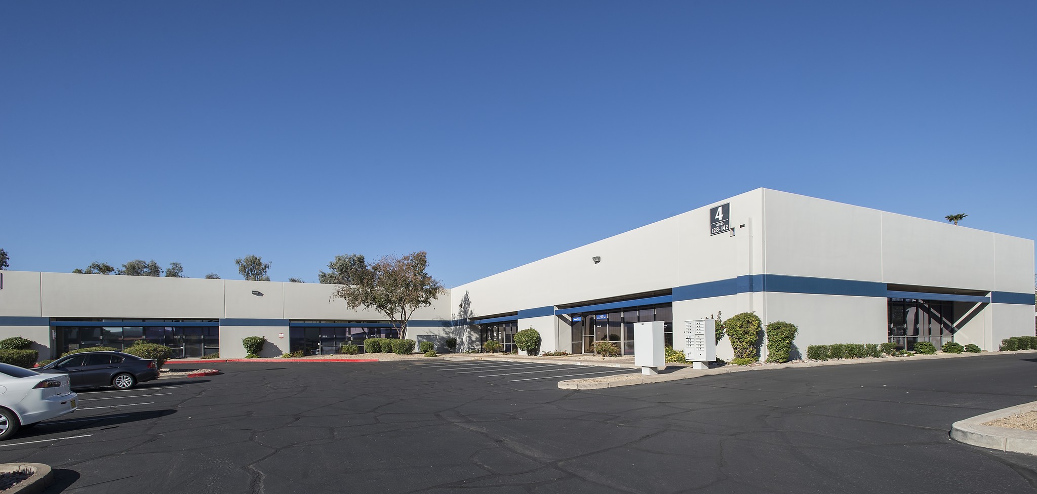 1833 W Main St, Mesa, AZ for lease Building Photo- Image 1 of 5