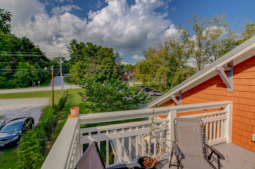 1327 Charlotte Hwy, Fairview, NC 28730