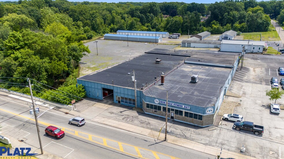 125 E Liberty St, Hubbard, OH for sale - Building Photo - Image 1 of 17