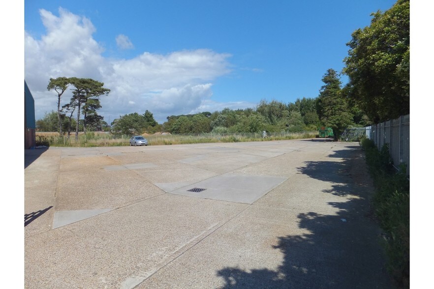 4 Brookside Ave, Rustington for lease - Other - Image 2 of 5