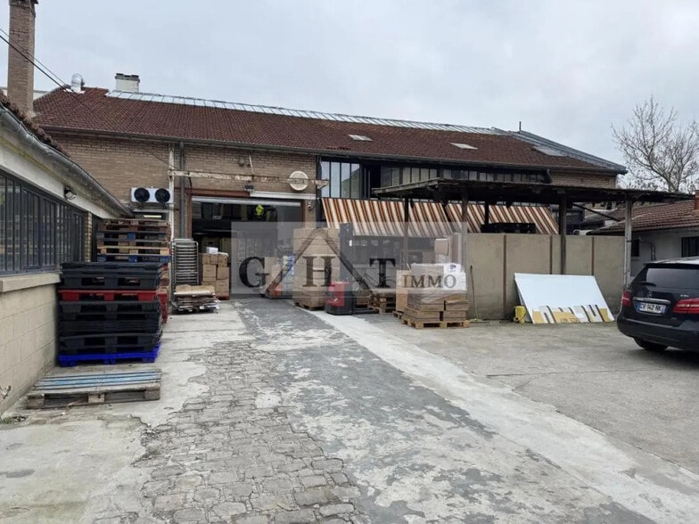 Industrial in Champigny-sur-Marne for sale - Building Photo - Image 2 of 5