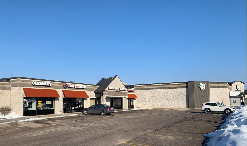 505-525 Cottonwood Ave, Hartland, WI for lease - Building Photo - Image 3 of 10