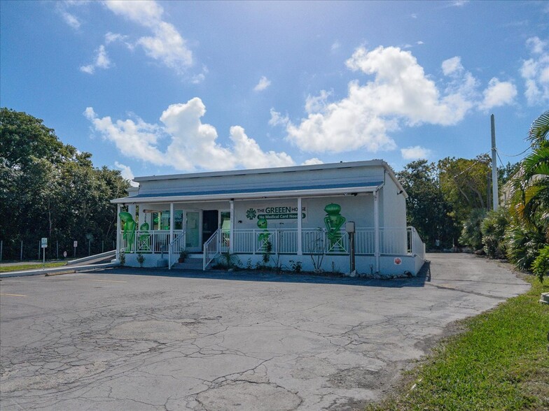 30964 Overseas Hwy, Big Pine Key, FL for sale - Building Photo - Image 2 of 8