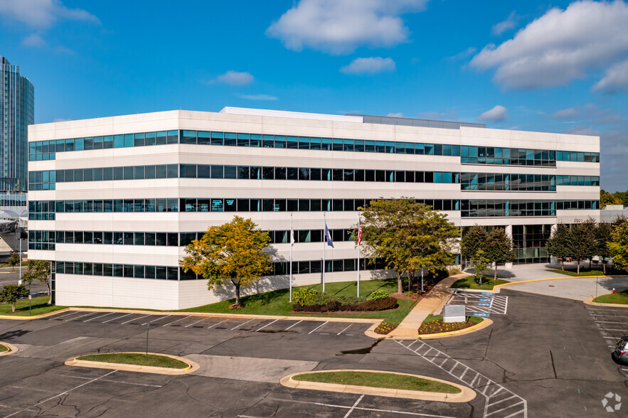 2001 Edmund Halley Dr, Reston, VA for lease - Building Photo - Image 1 of 16