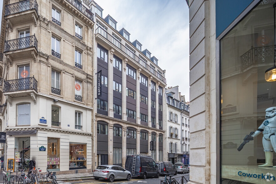 86-90 Rue Notre-Dame De Nazareth, Paris for lease - Primary Photo - Image 1 of 3
