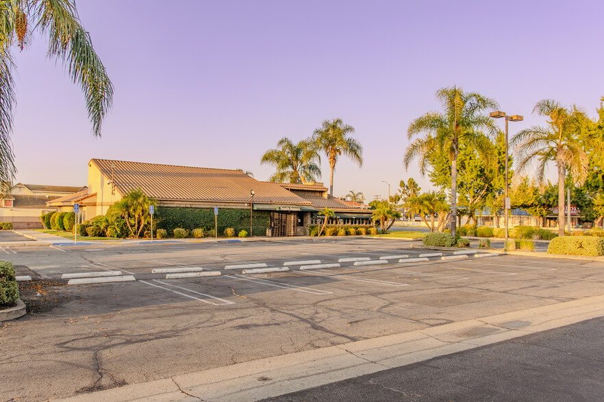 60 N Mountain Ave, Upland, CA for sale - Primary Photo - Image 1 of 11