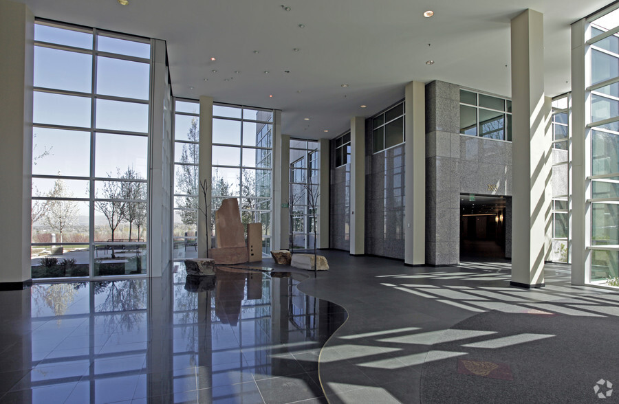 2855 E Cottonwood Pky, Salt Lake City, UT for lease - Lobby - Image 3 of 9