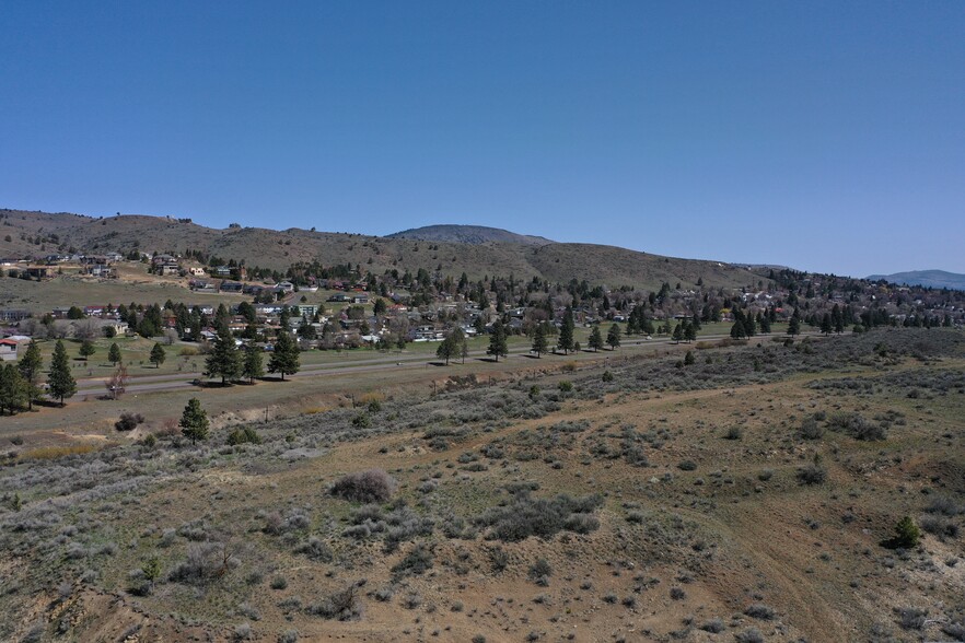 Biehn St and Hwy 97, Klamath Falls, OR for sale - Building Photo - Image 1 of 5