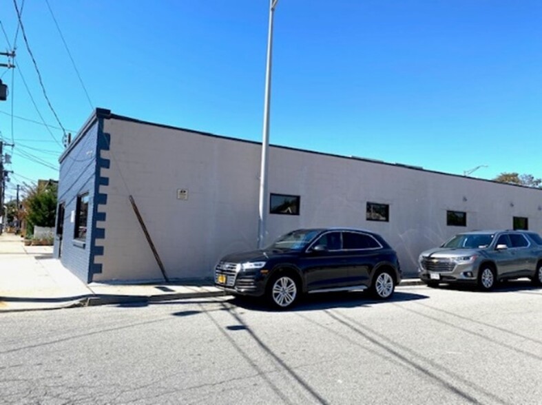 2735 Grand Ave, Bellmore, NY for sale - Building Photo - Image 1 of 18