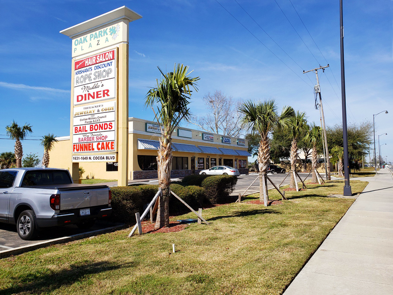 1617-1649 N Cocoa Blvd, Cocoa, FL for lease - Building Photo - Image 1 of 1