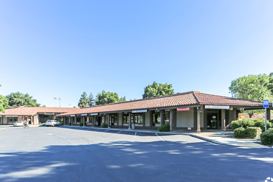 3059 Hopyard Rd, Pleasanton, CA for lease - Building Photo - Image 2 of 5