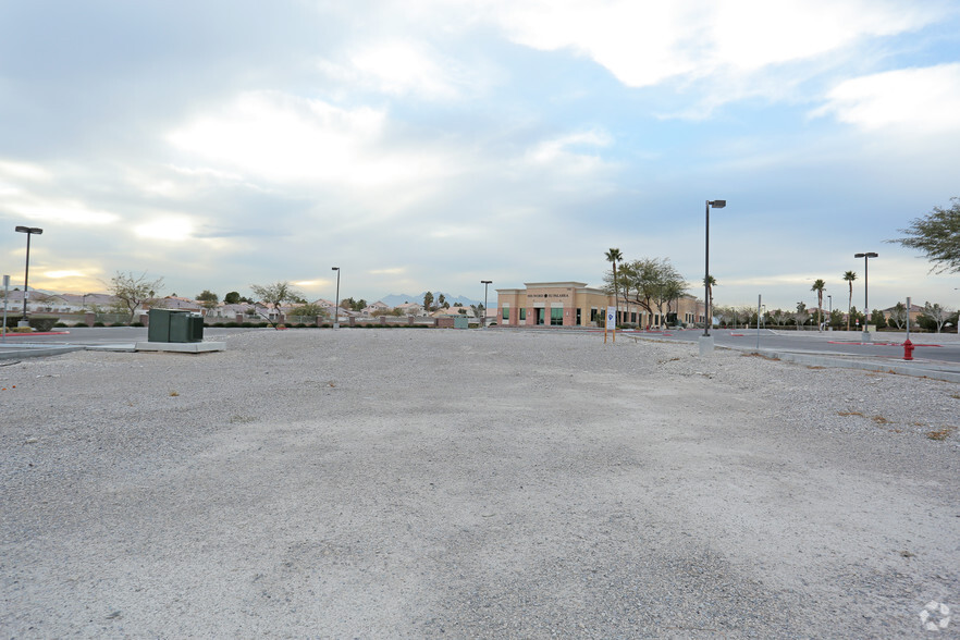 W Washburn Rd, North Las Vegas, NV for sale - Primary Photo - Image 1 of 1