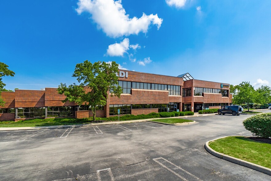 600 Lakeview Plaza Blvd, Worthington, OH for lease - Building Photo - Image 1 of 13