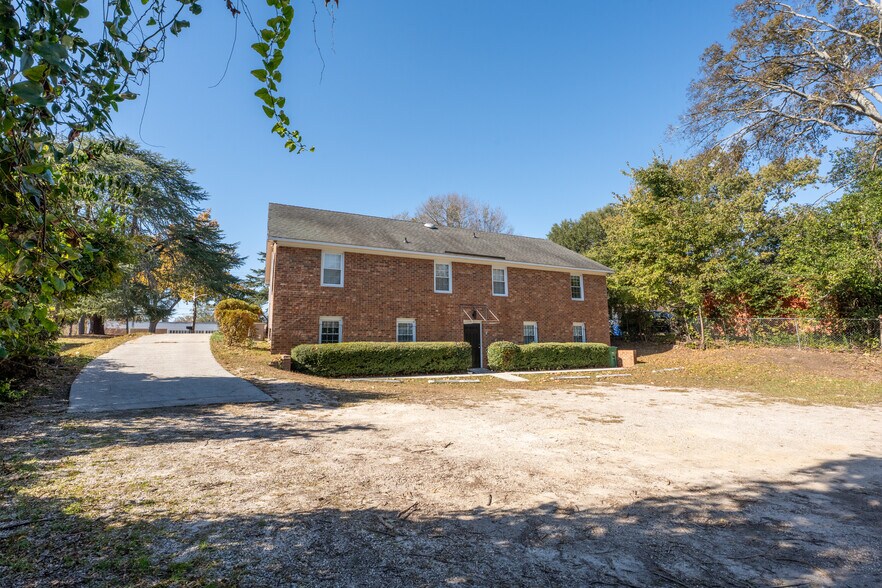 306 Laurens St NW, Aiken, SC for sale - Building Photo - Image 2 of 45