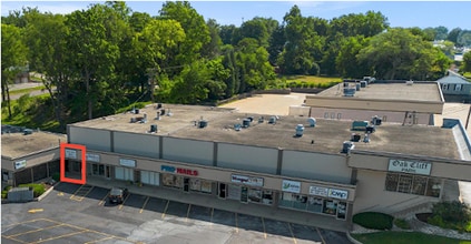 4408 N Knoxville Ave, Peoria, IL for lease Interior Photo- Image 2 of 10