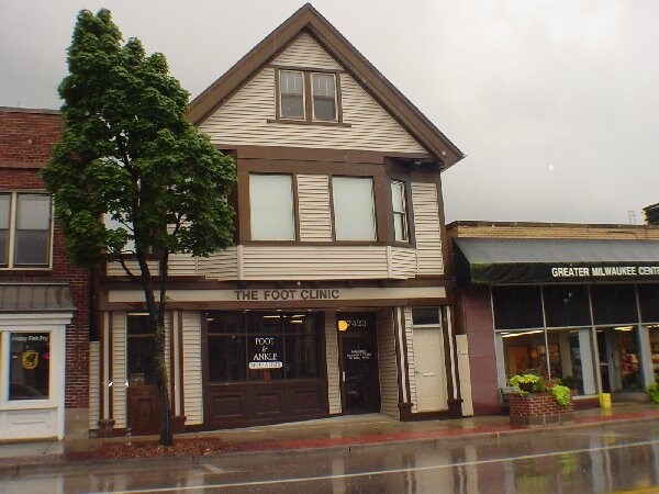 7423 W Greenfield Ave, West Allis, WI for sale Building Photo- Image 1 of 1