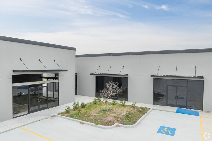 2519 Closner blvd, Edinburg, TX for lease - Aerial - Image 3 of 6