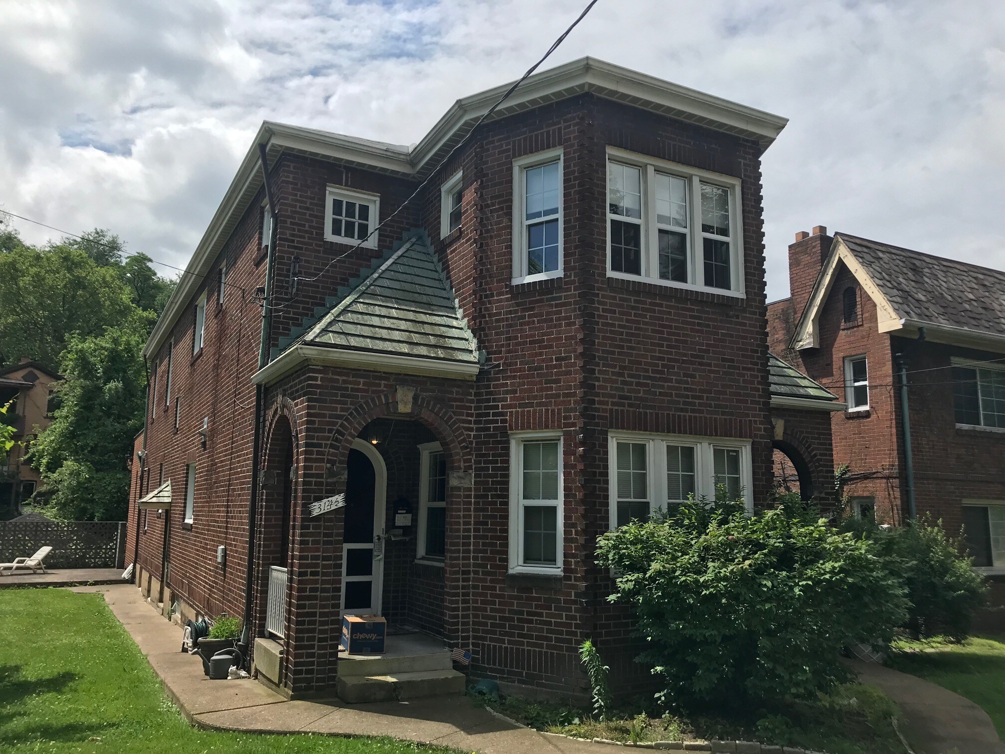 304 Lenox Ave, Pittsburgh, PA for sale Primary Photo- Image 1 of 1