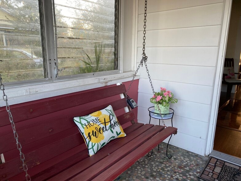 219 Citrus Grove Blvd S, Polk City, FL for sale - Interior Photo - Image 1 of 15