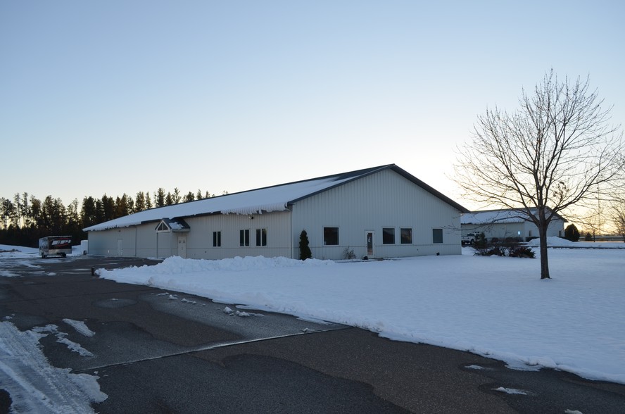 8247 Industrial Park Rd, Baxter, MN for sale - Building Photo - Image 1 of 1