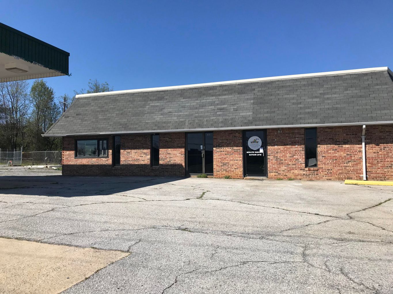 585 E Andrew Johnson Hwy, Greeneville, TN 37745 - Retail for Sale ...