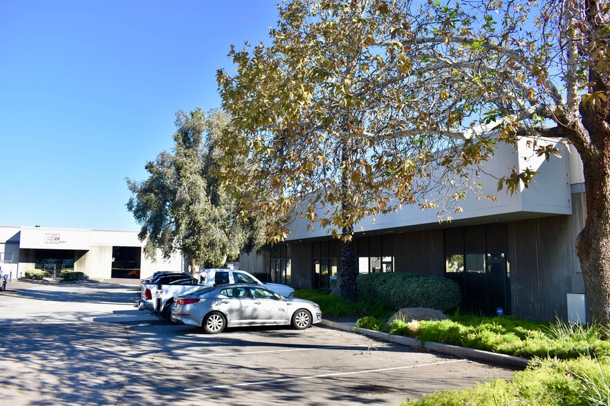 316-392 Coogan Way, El Cajon, CA for lease - Building Photo - Image 3 of 14