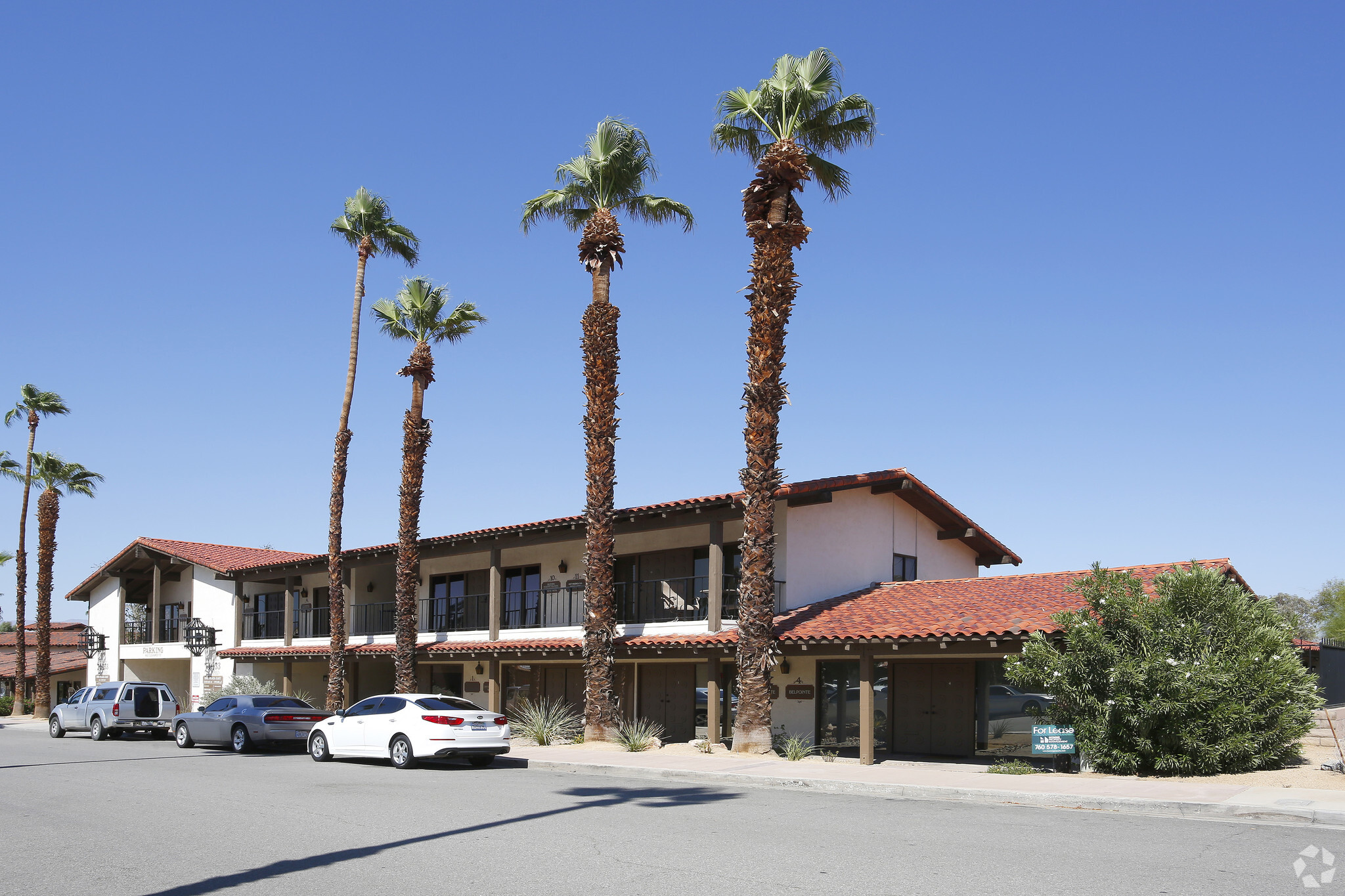 74133 El Paseo, Palm Desert, CA for sale Primary Photo- Image 1 of 1