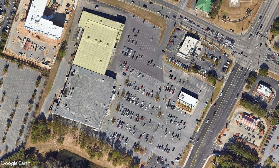 5065 N 9th Ave, Pensacola, FL for lease - Building Photo - Image 2 of 2