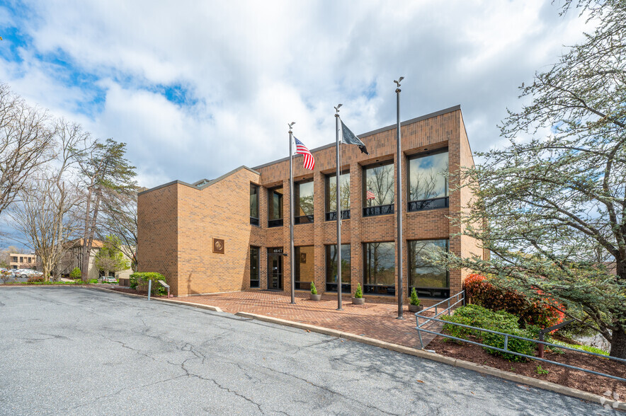 4647 Forbes Blvd, Lanham, MD for sale - Building Photo - Image 1 of 1