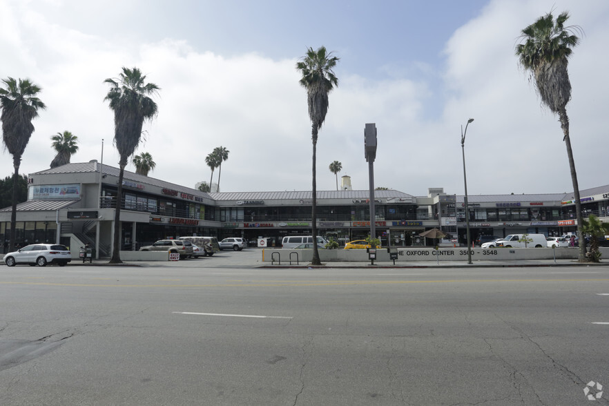 3500-3548 W 8th St, Los Angeles, CA for lease - Primary Photo - Image 1 of 12