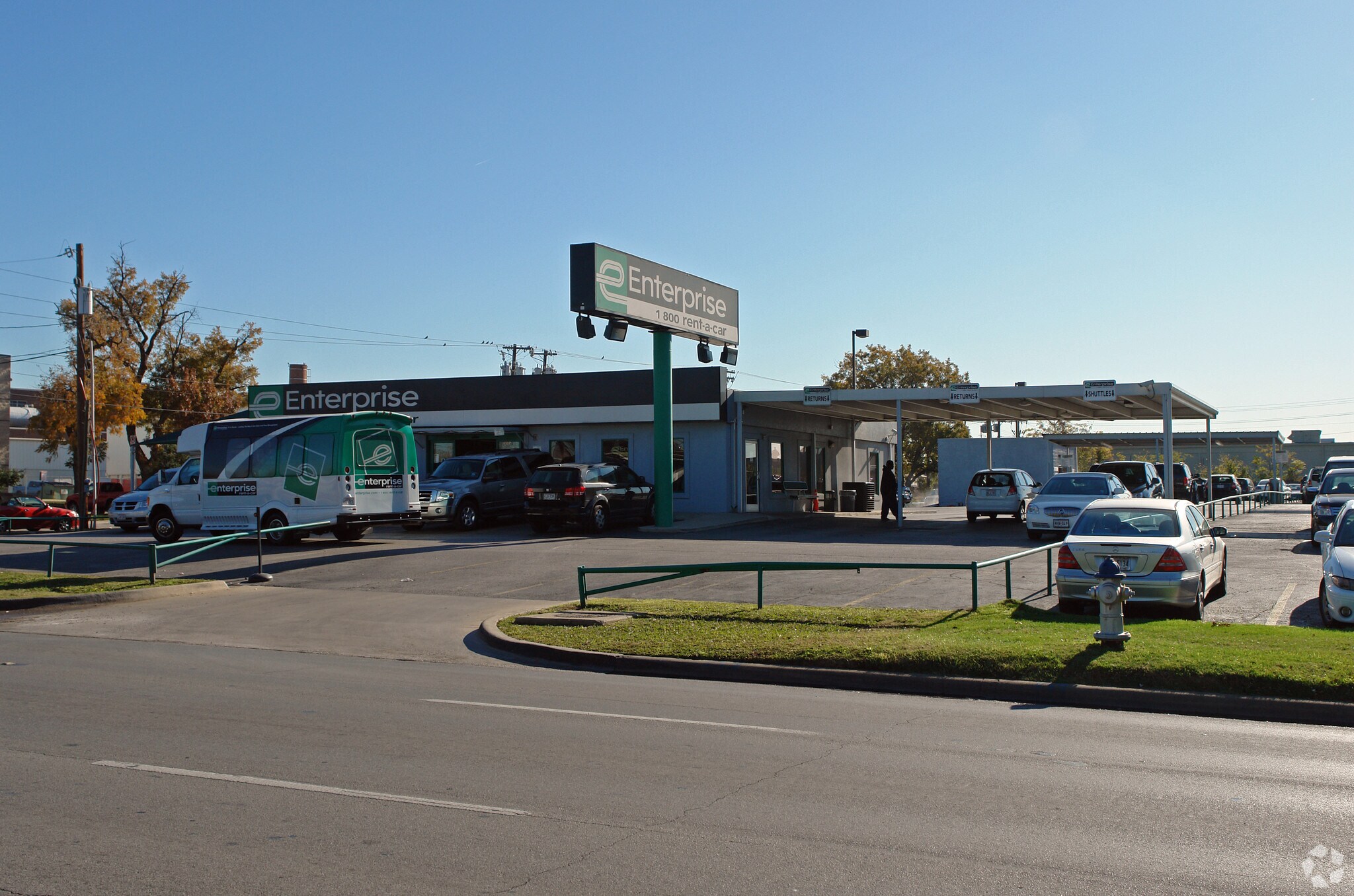 3326 W Mockingbird Ln, Dallas, TX for sale Primary Photo- Image 1 of 1