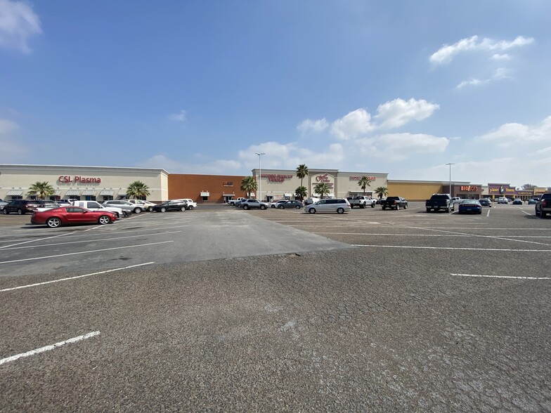 1601 E Price Rd, Brownsville, TX for lease - Building Photo - Image 1 of 1