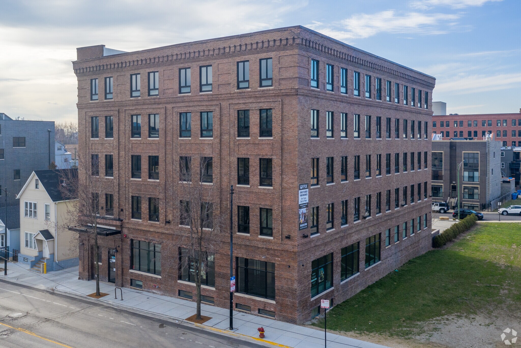 917 W 18th St, Chicago, IL 60608 CoWorking Loft Office in Pilsen