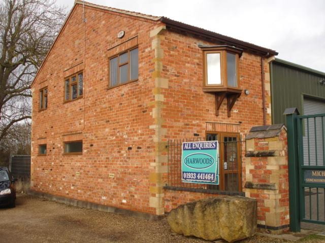 Furnace Ln, Finedon for sale Primary Photo- Image 1 of 1