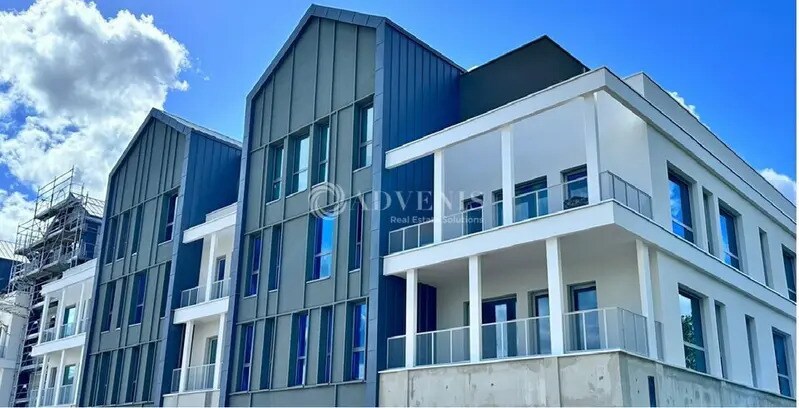Office in Serris for sale - Building Photo - Image 1 of 8