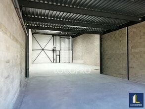 Flex in Rousset for lease Interior Photo- Image 2 of 6